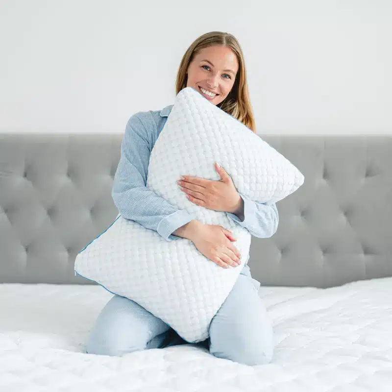 Hugged's CoolRest Memory Foam Pude